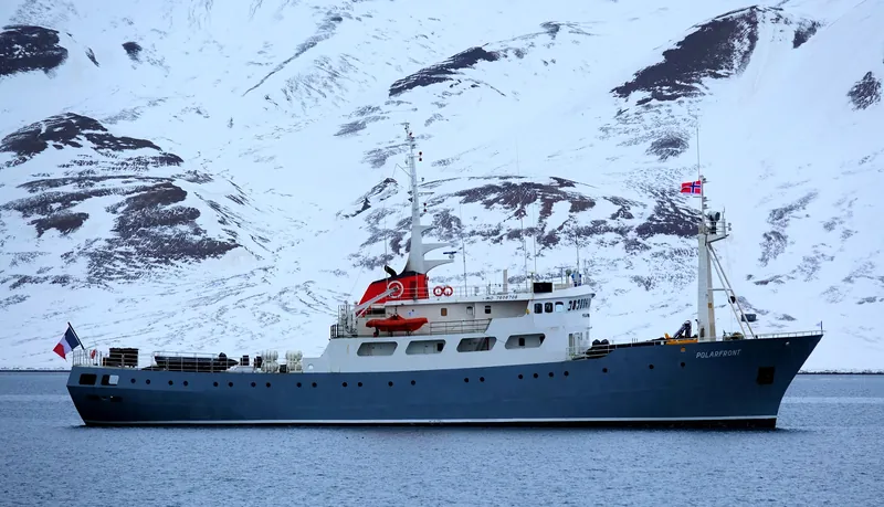 Polarfront-in-Adventfjorden