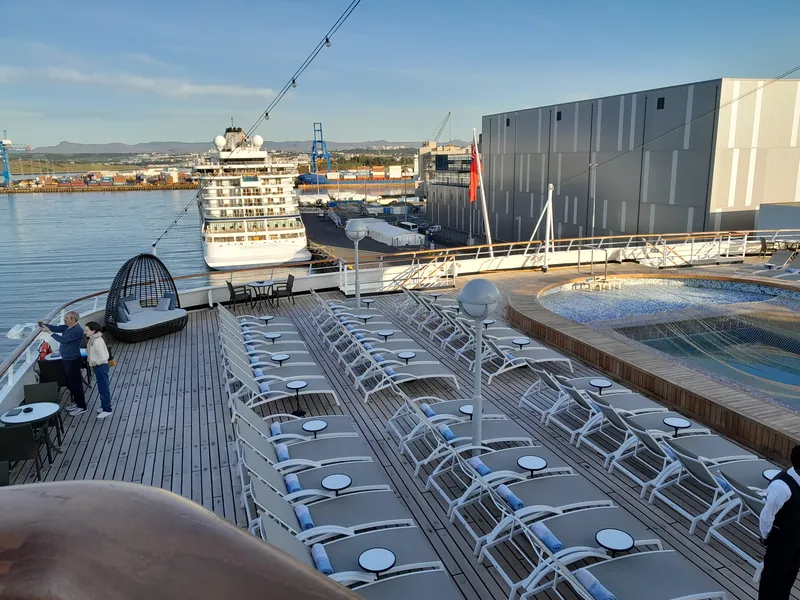 Cruise ship Renaissance in Iceland 03
