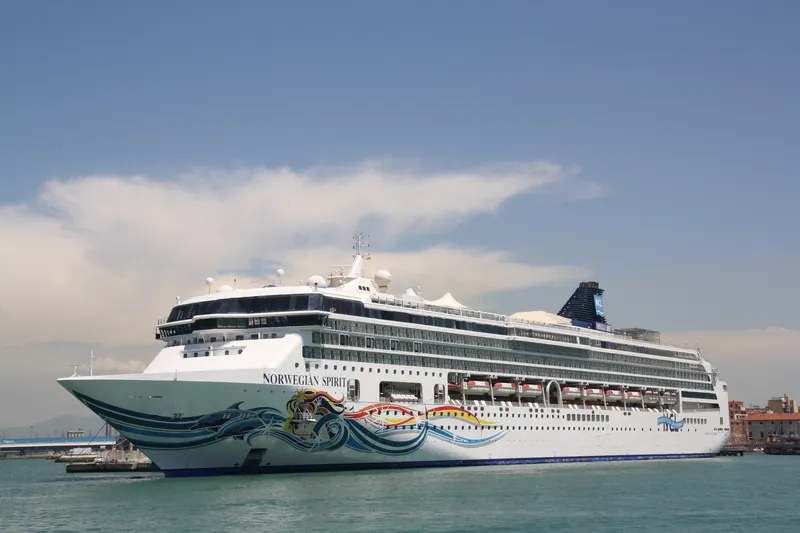 Norwegian Cruise Line Norwegian Spirit 02