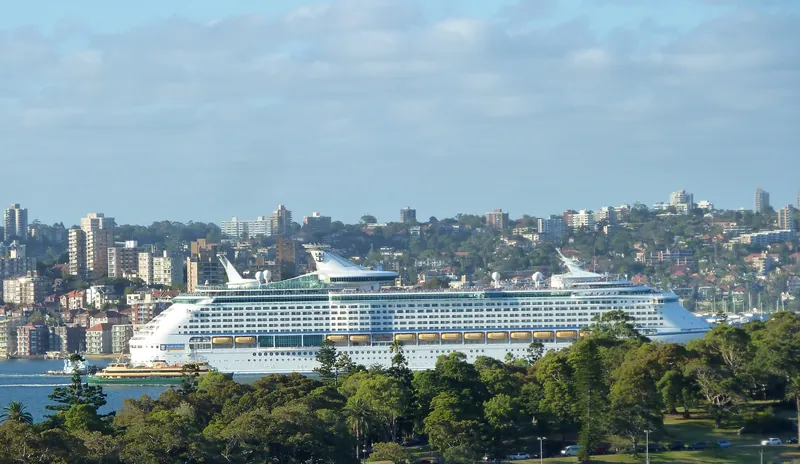 Voyager of the Seas (137,500 tonne) our heaviest visitor this cruise season - panoramio