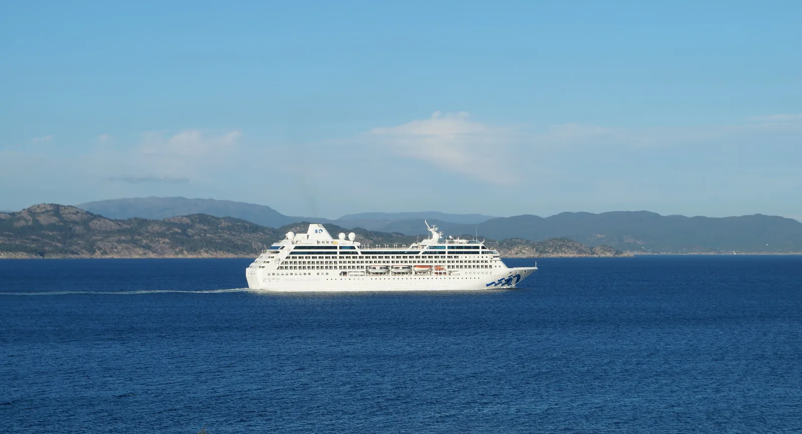 9187887 Pacific Princess 1999
