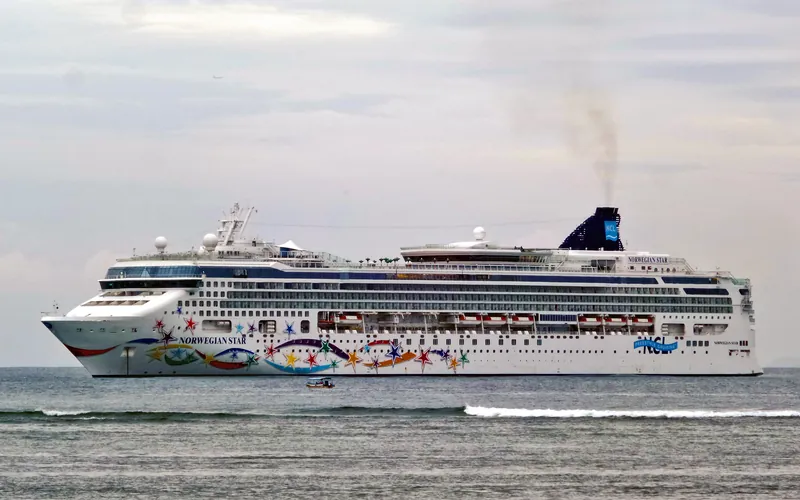 Norwegian Star at Tanjung Benoa