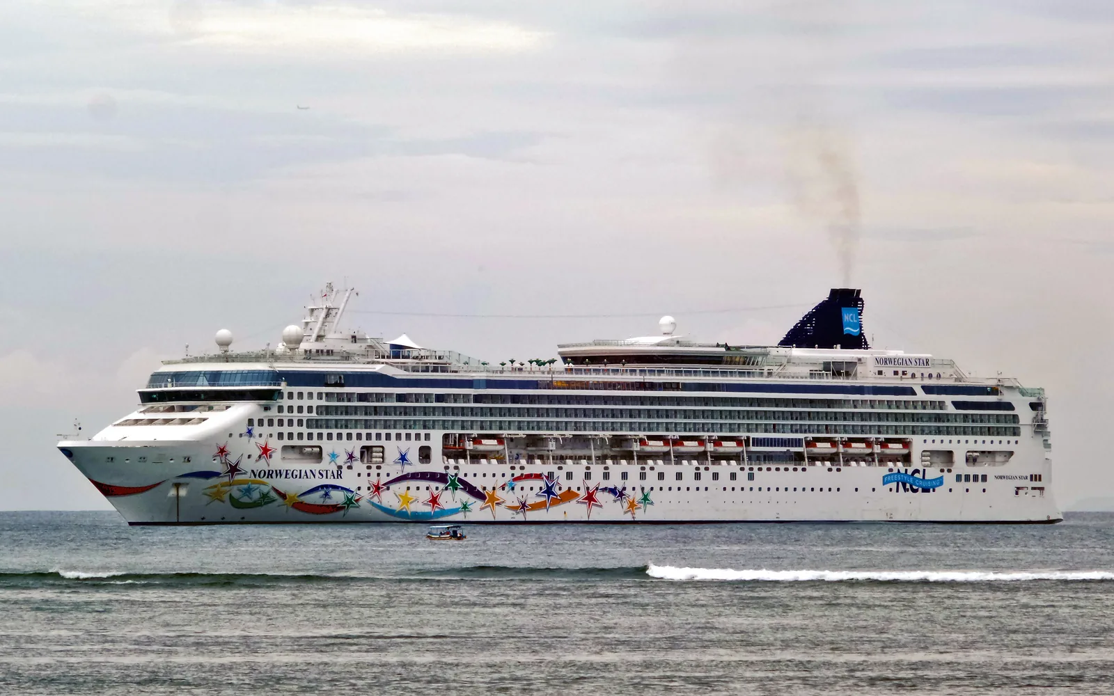 Norwegian Star at Tanjung Benoa