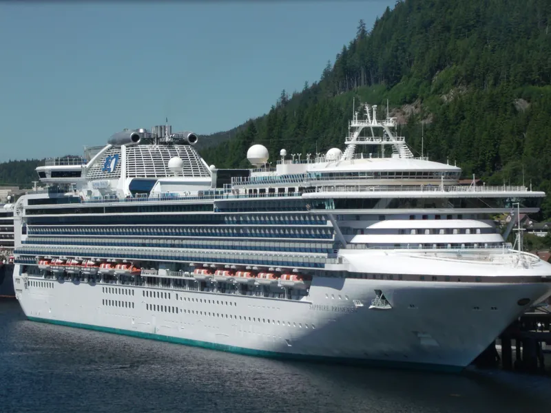 Sapphire Princess02