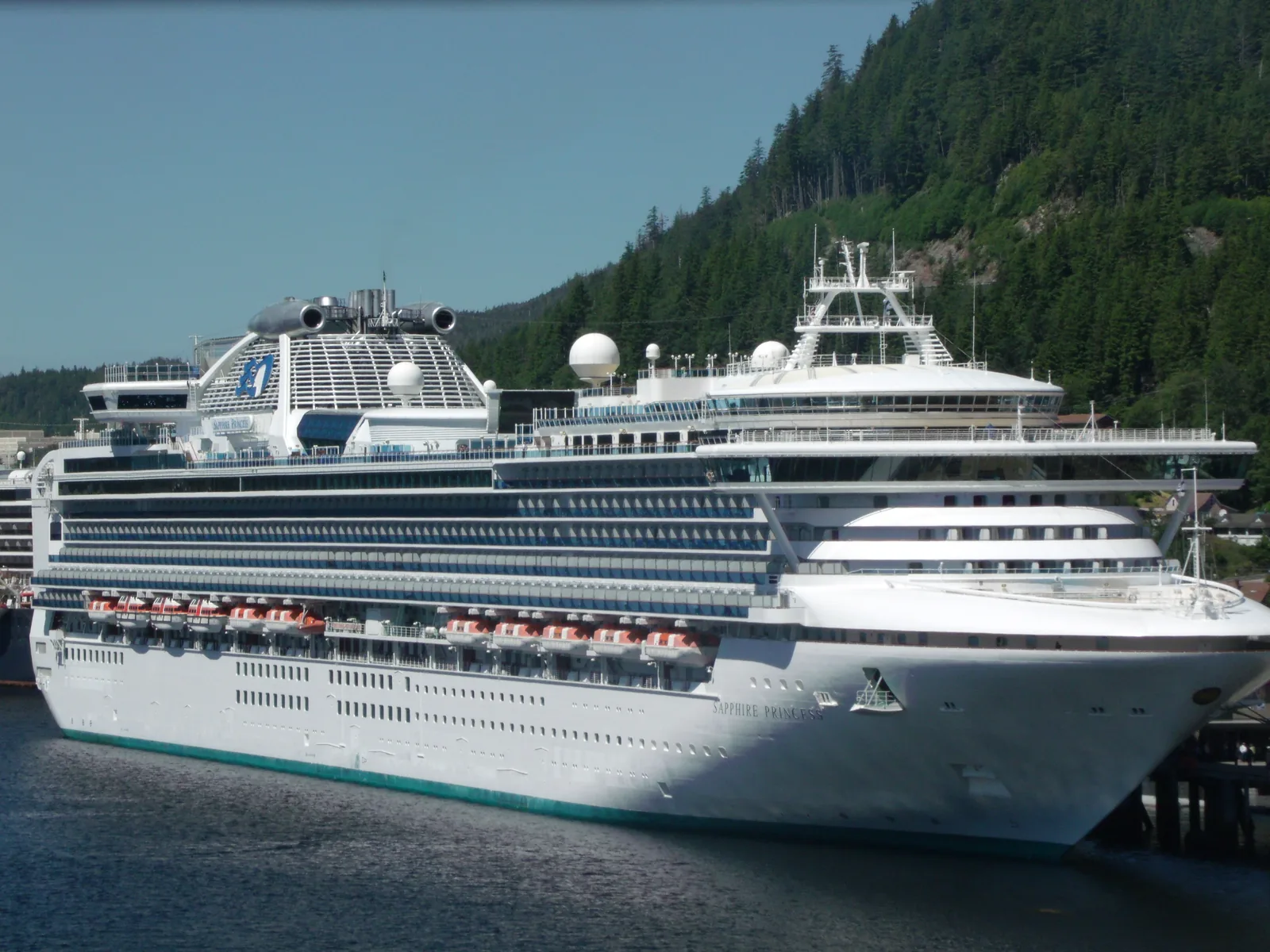 Sapphire Princess02
