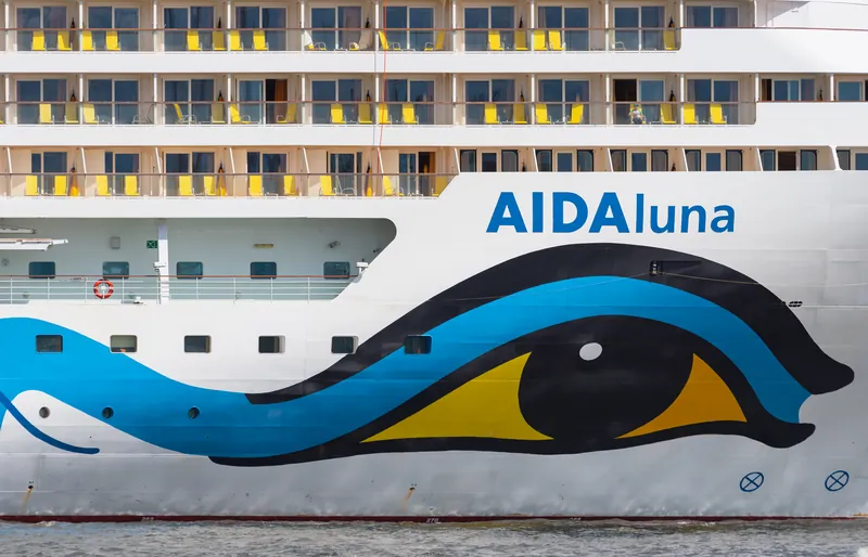 AIDAluna Hamburg Cruise Center Altona 2024 02