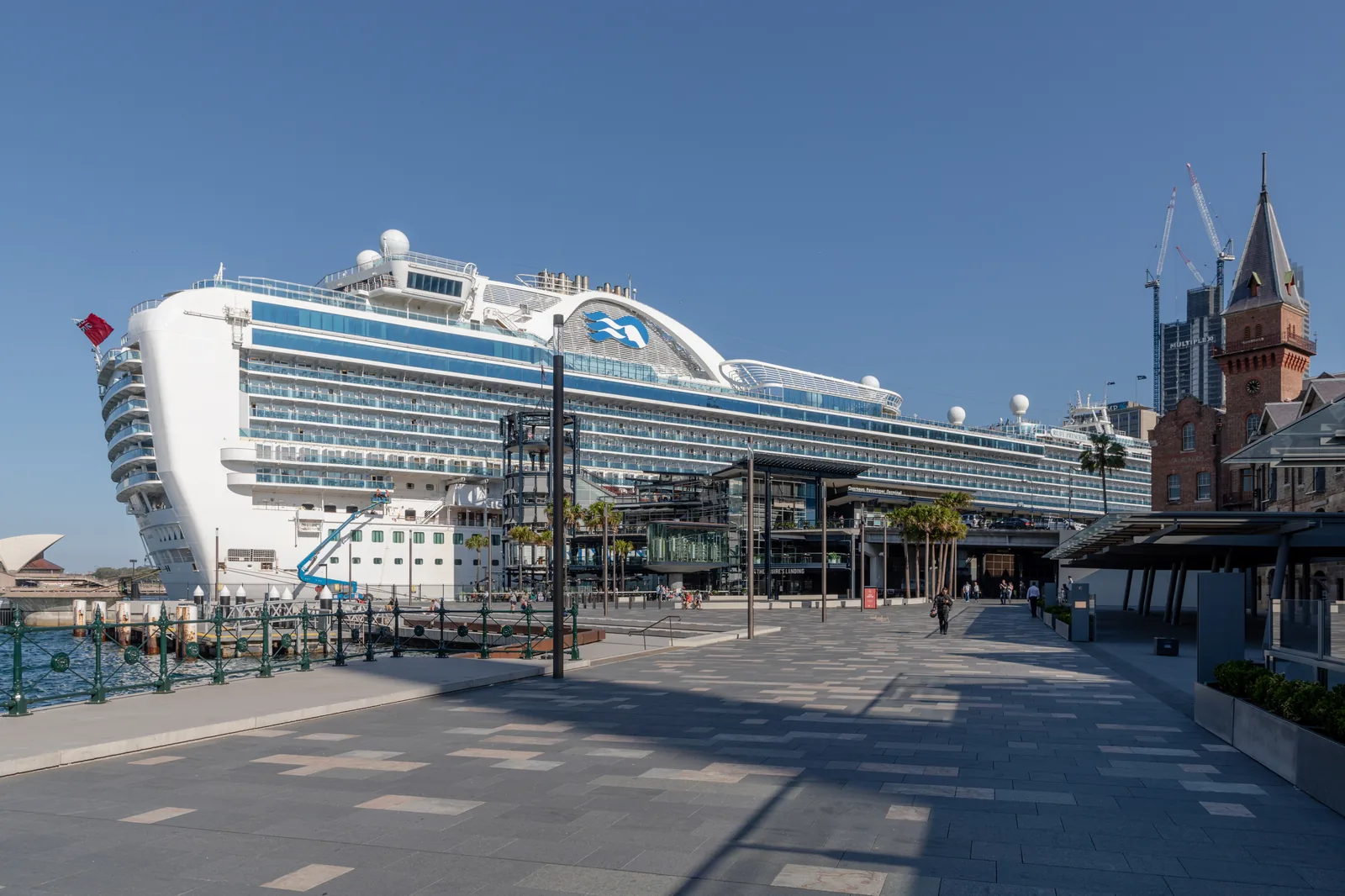 Sydney (AU), Overseas Passenger Terminal, Ruby Princess -- 2019 -- 2134