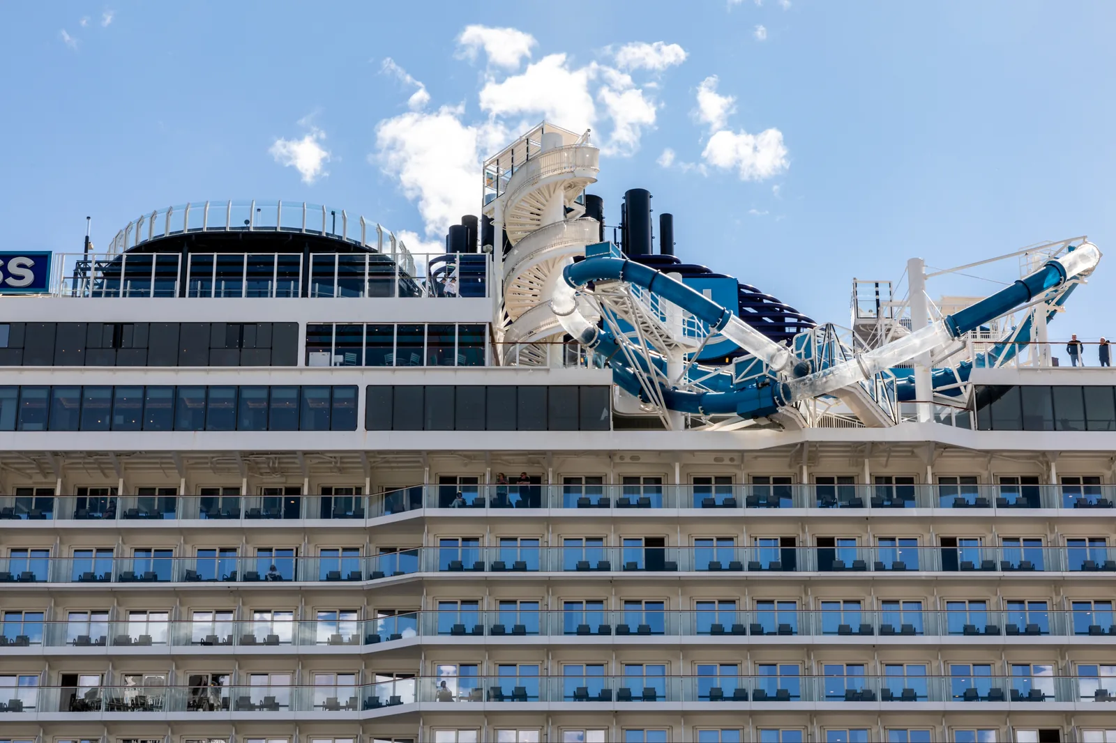 Seattle (WA, USA), Pier 66, Norwegian Bliss -- 2022 -- 1794
