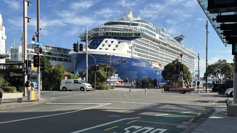 Celebrity Edge, Auckland PA02