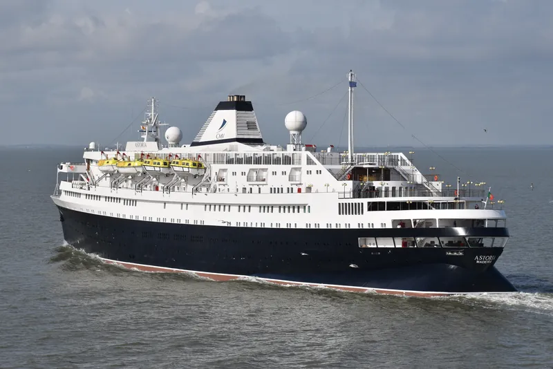 Astoria (IMO 5383304) stern view