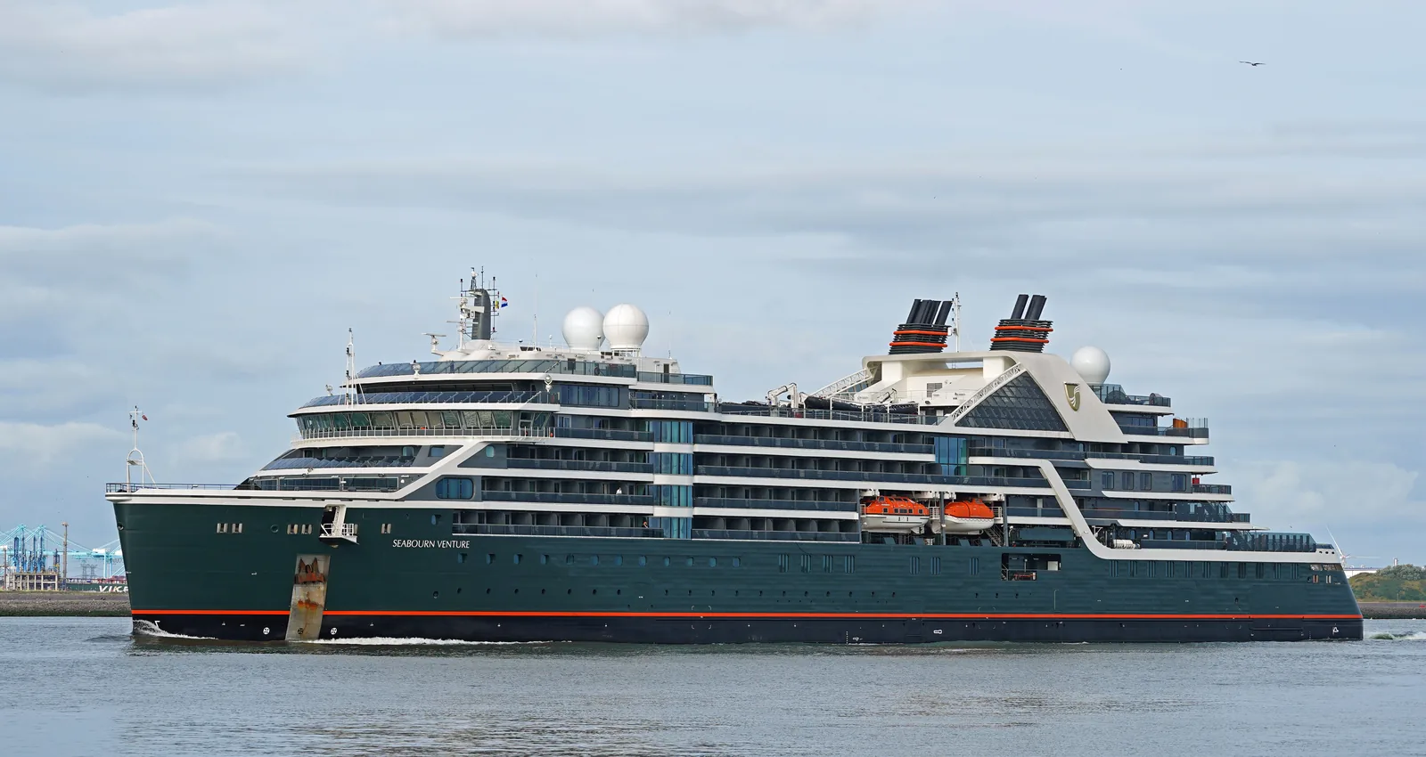 SEABOURN VENTURE 01